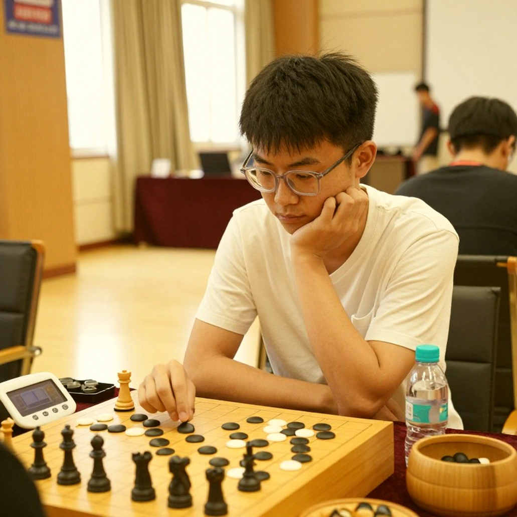 Khai cuộc Scotch: 25 năm sau cú sốc Kasparov, Mikhalchishin dạy cách chặt rễ
