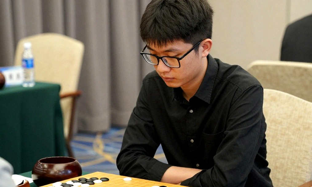 Samarkand, ngày 26 tháng 9: Ván cờ không có quân của FIDE