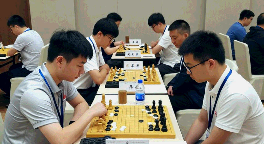 Lỗ hổng im lặng của F1: khi dữ liệu đủ hình thức nhưng không có nội dung